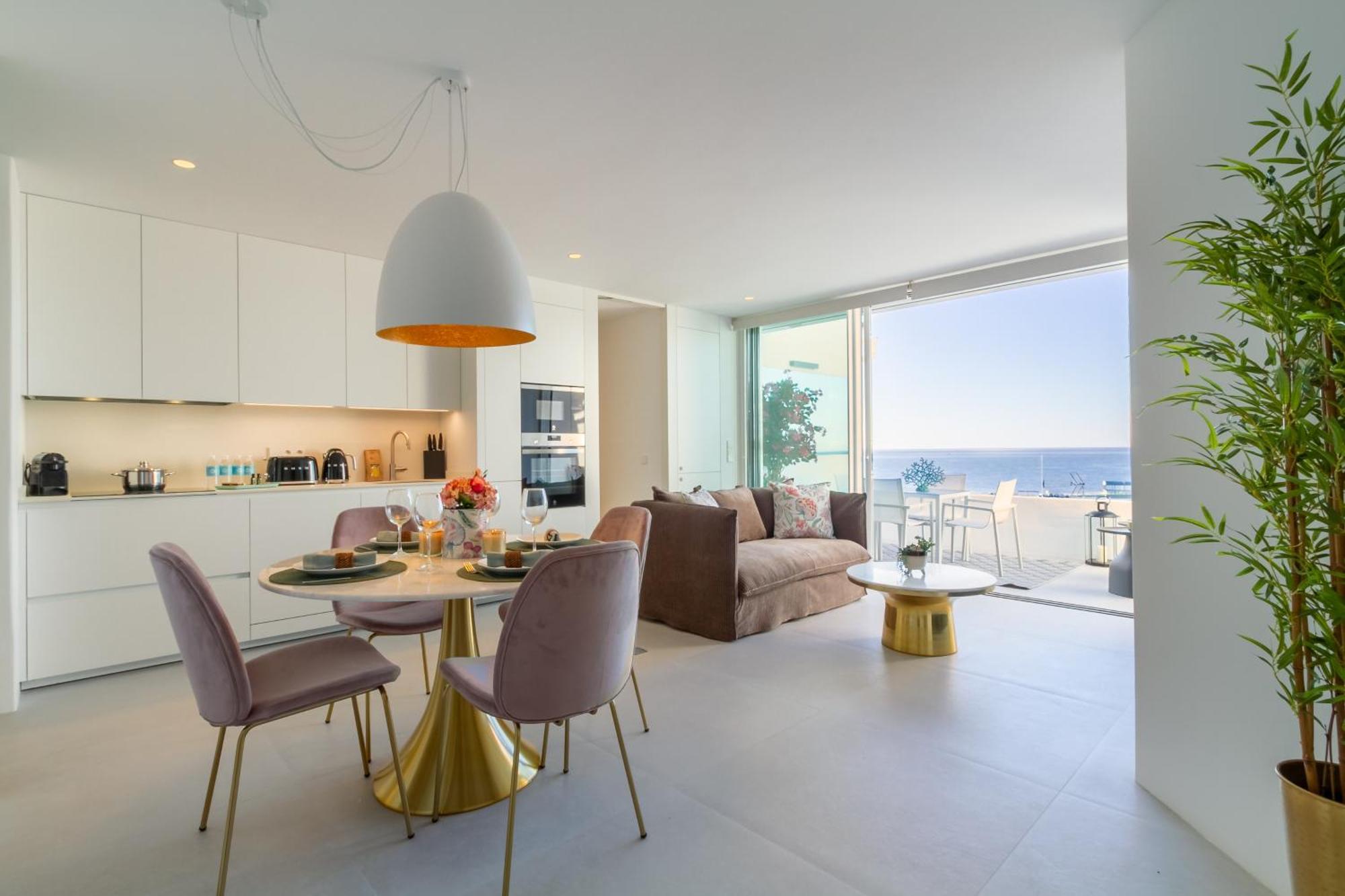 Apartment Banus - Brand New And Exclusive Banus Port Seafront Flat